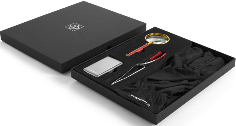 Coffret cadeau du numismate – Gants, loupe, balance et pincette